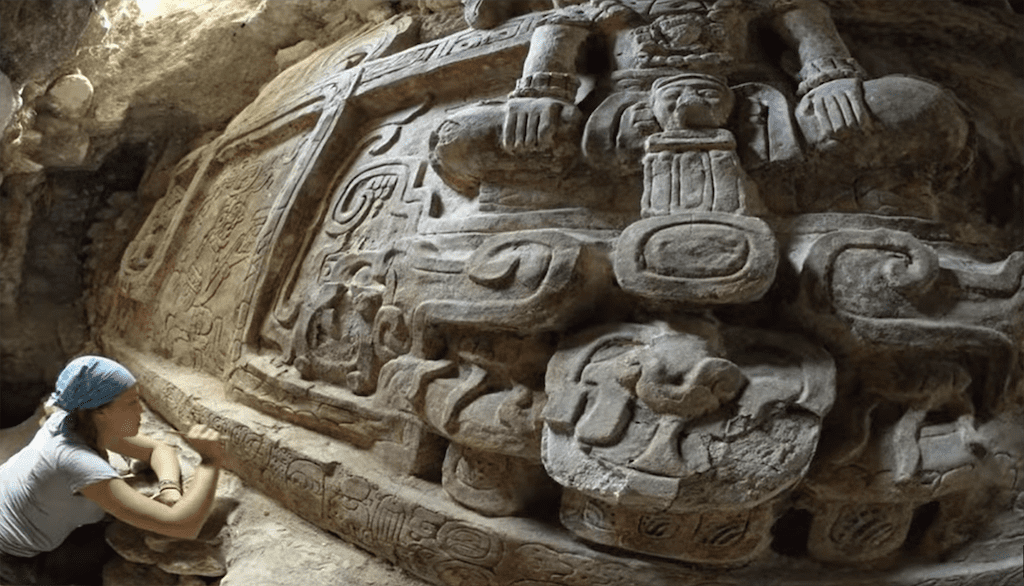 Un Fregio Maya 3