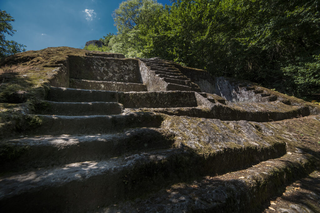 La misteriosa piramide etrusca di Bomarzo