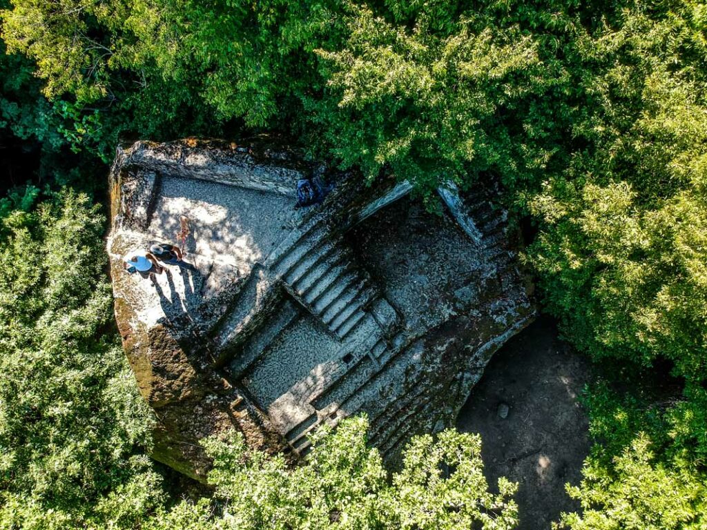 La misteriosa piramide etrusca di Bomarzo